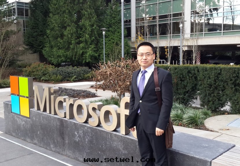 參觀微软(ruǎn)1.jpg